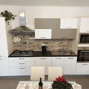 https://casa-edda-malcesine.hotelinveneto.com