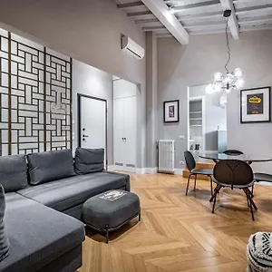  Apartment Hs4u Ricasoli Luxury Near Duomo N.1